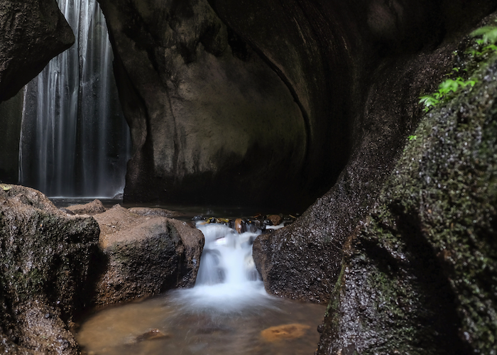 Tukad Cepung Waterfall Bali - Travelnata