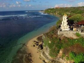 Visiting Geger Temple Nusa Dua