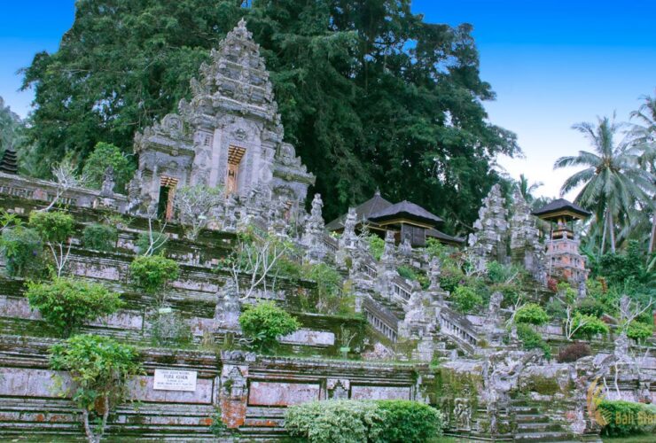 Visiting Kehen Temple