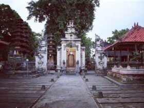 Pucak Mundi Temple